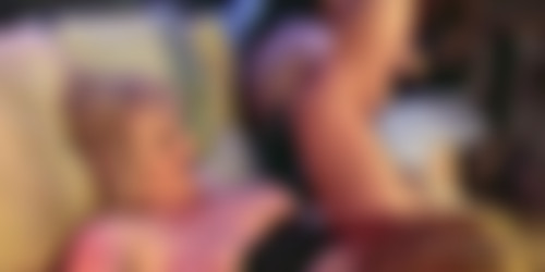 CrossdressingAmateurs.com sd/Cross dressers and females kissing, pussy licking and sucking.mp4